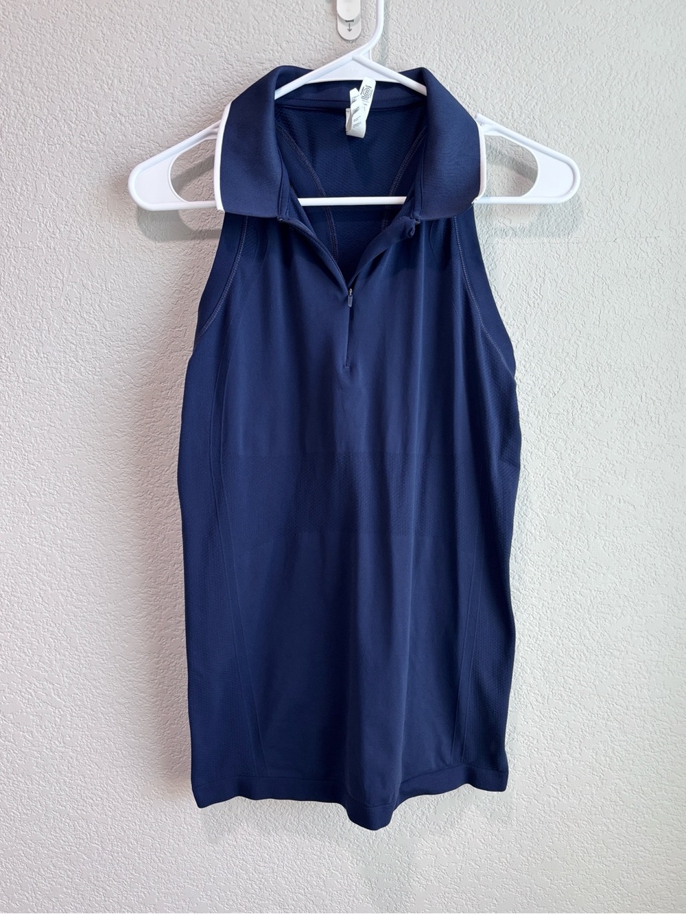 Athleta Momentum Polo Tank Top Navy Blue Front Zip Women’s Size Large